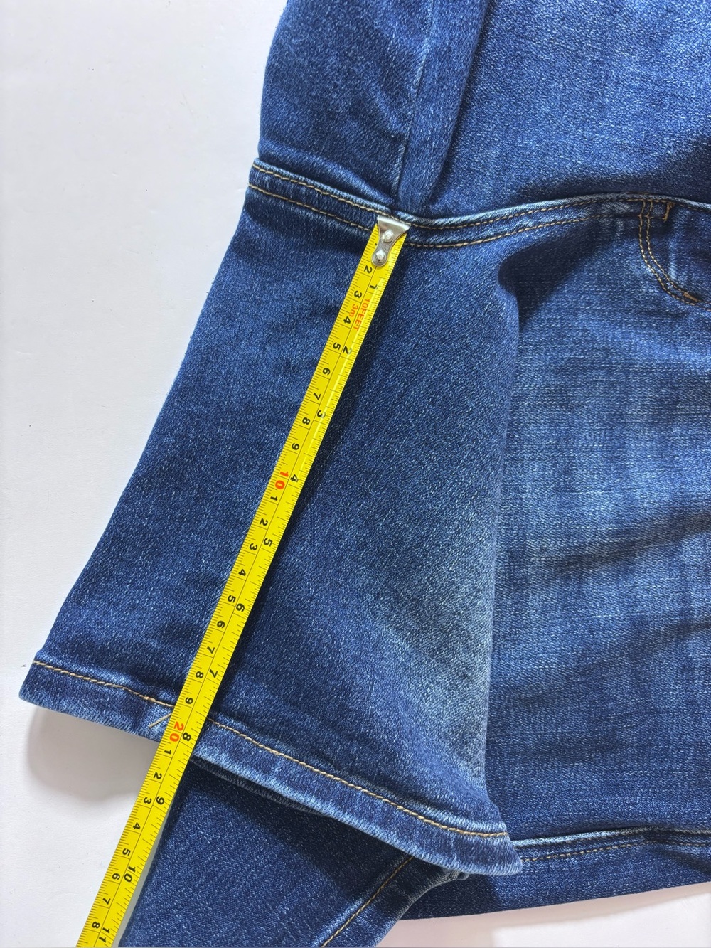 Judy Blue Denim Bermuda Shorts Hi-Rise Tummy Control Distressed Blue Size 3XL - Picture 12 of 13